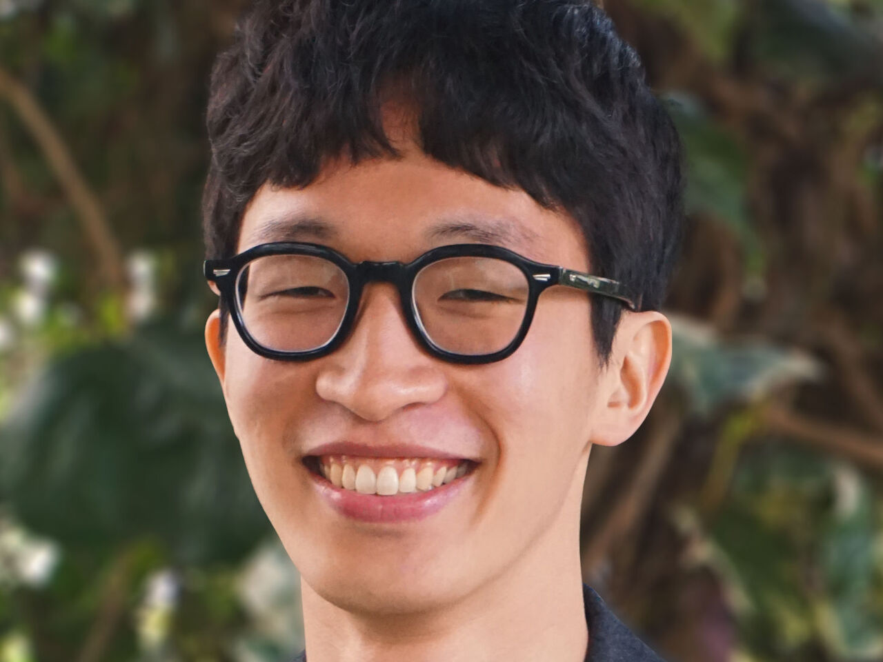 A portrait photograph of Lee Hee Dong, WorldSkills Champions Trust representative for Asia and a CNC Milling engineer at Samsung Electronics.
